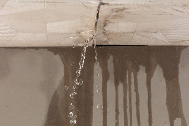 Professional Sewage Cleanup technician working in San Carlos, TX